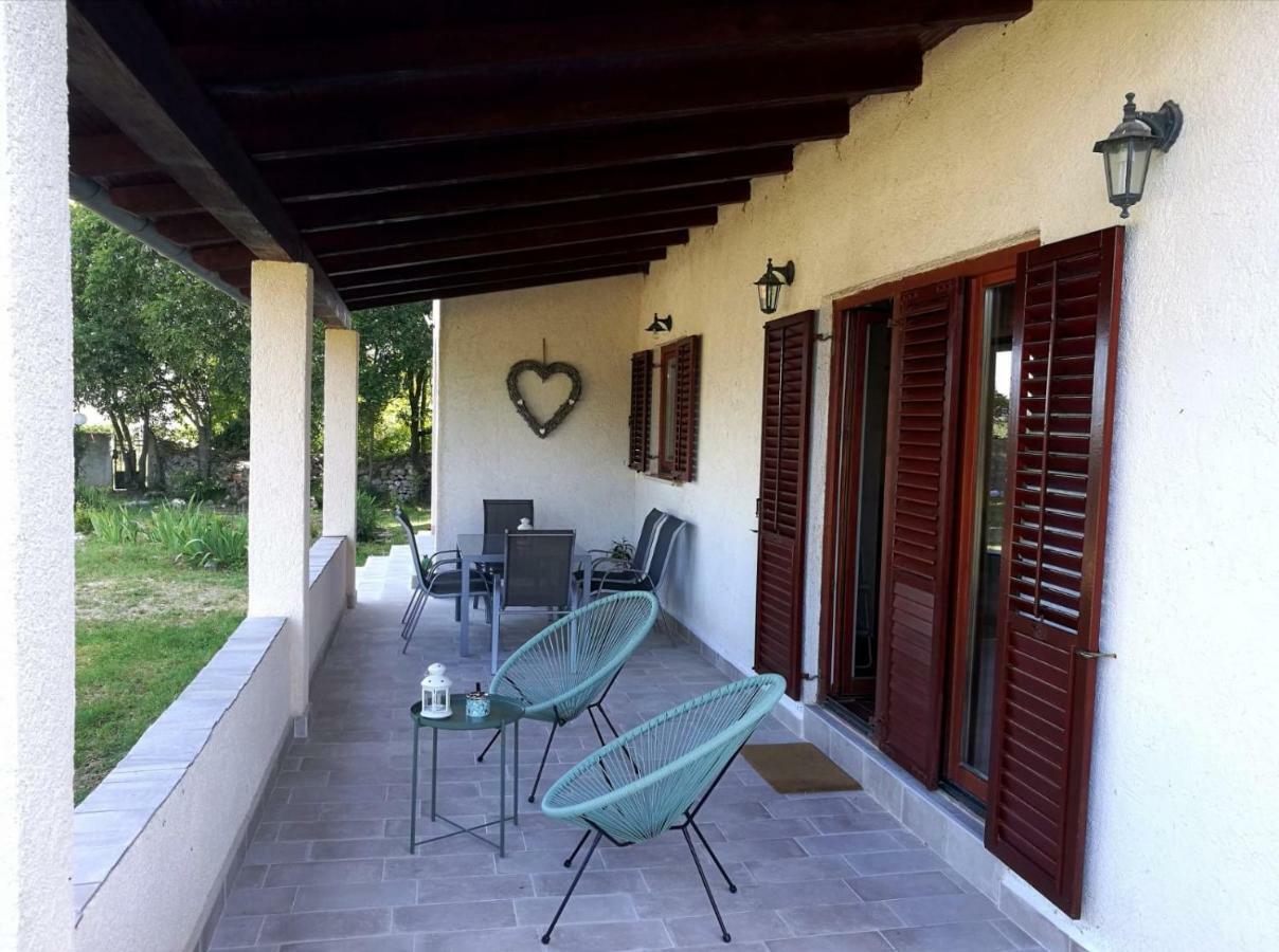 Appartamento Casa Val Madorso Peroj Esterno foto